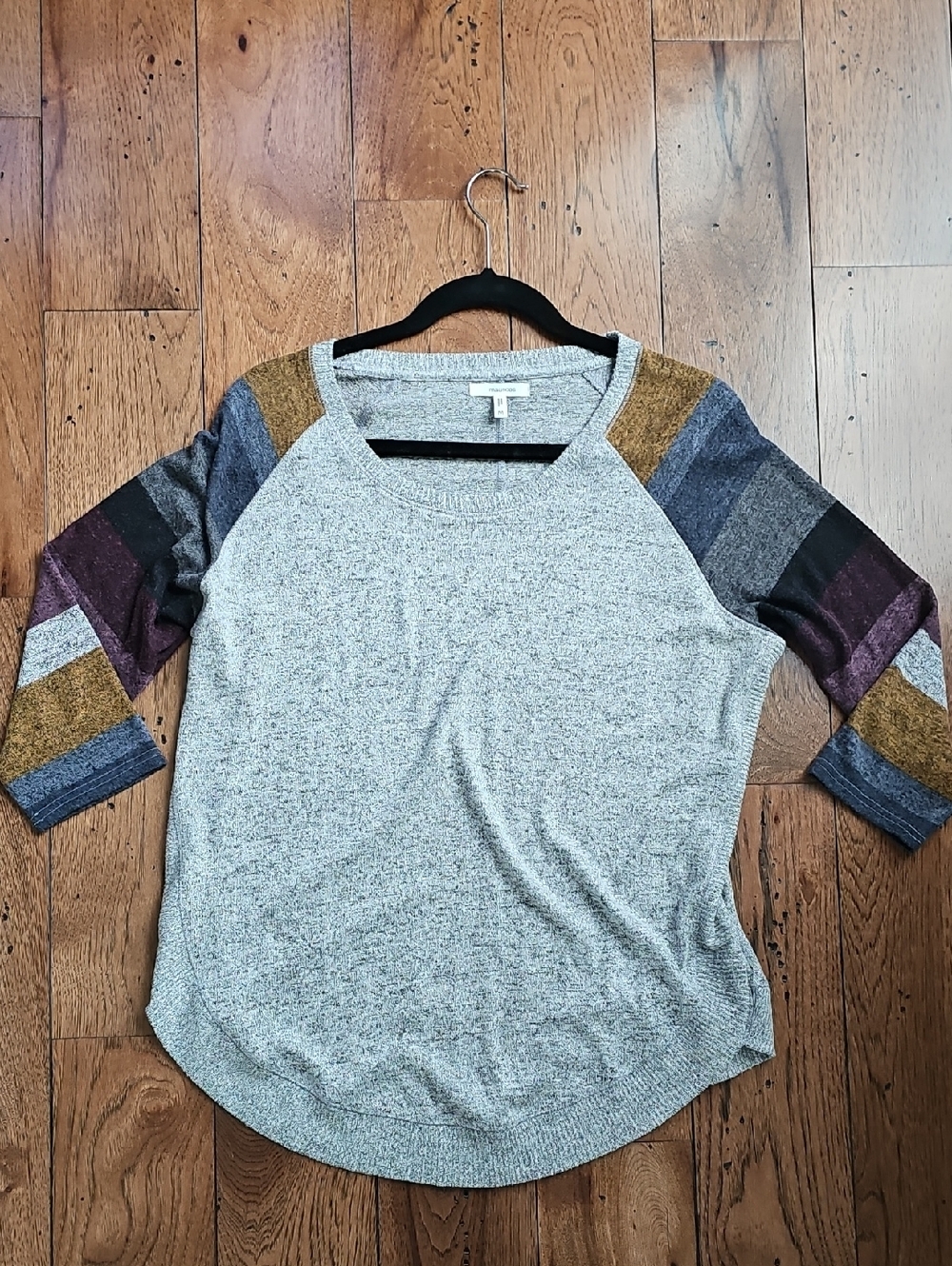 Cozy Gray Pullover with Colorblock Sleeves